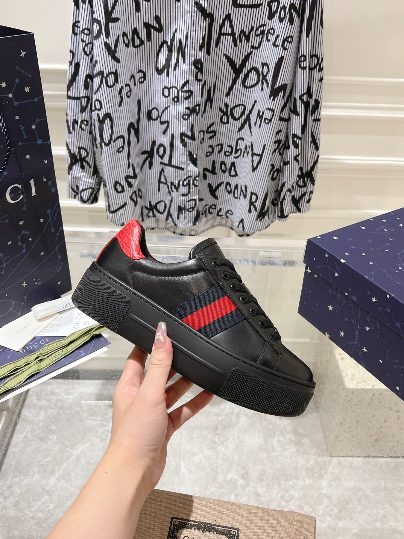 GG ACE 30 SUPREME TRAINER BLACK CALFSKIN