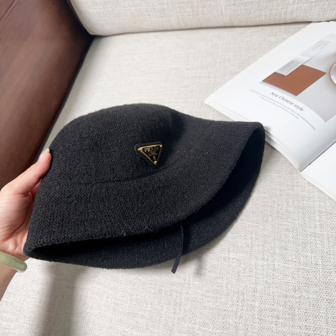 BUCKET HAT IN BLACK WOOL 348166