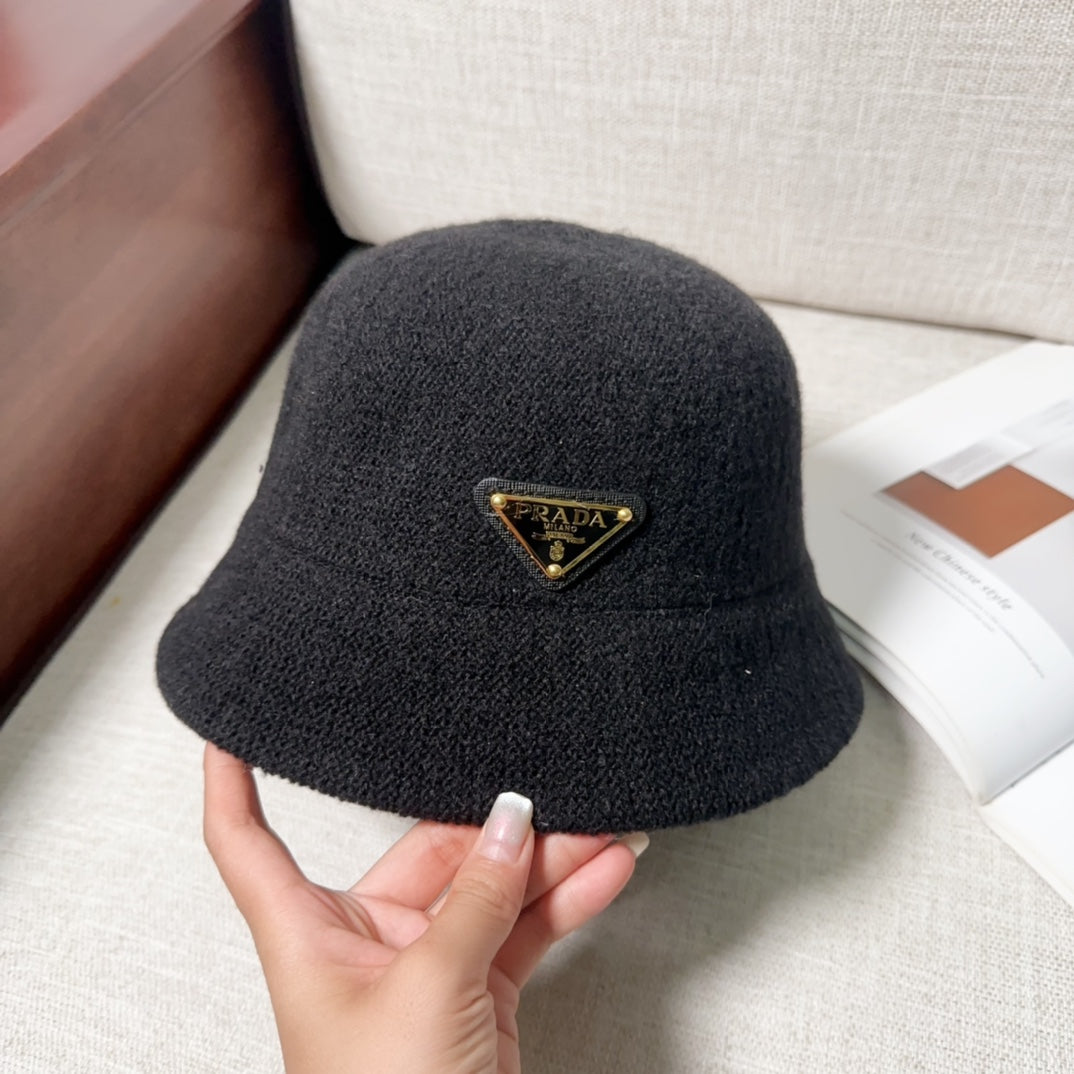 BUCKET HAT IN BLACK WOOL 348166