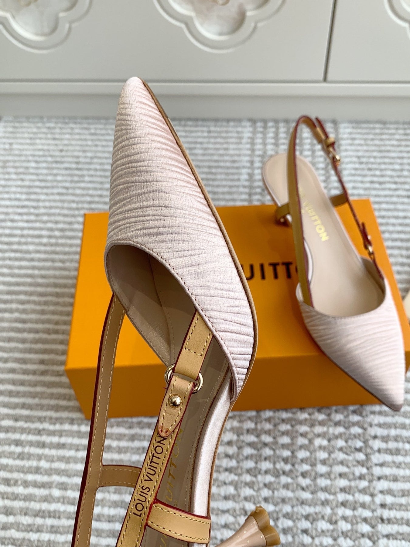 BLOSSOM SLINGBACKS 55 MM IN LIGHT PINK IMPORTED STRIPED SILK SATIN