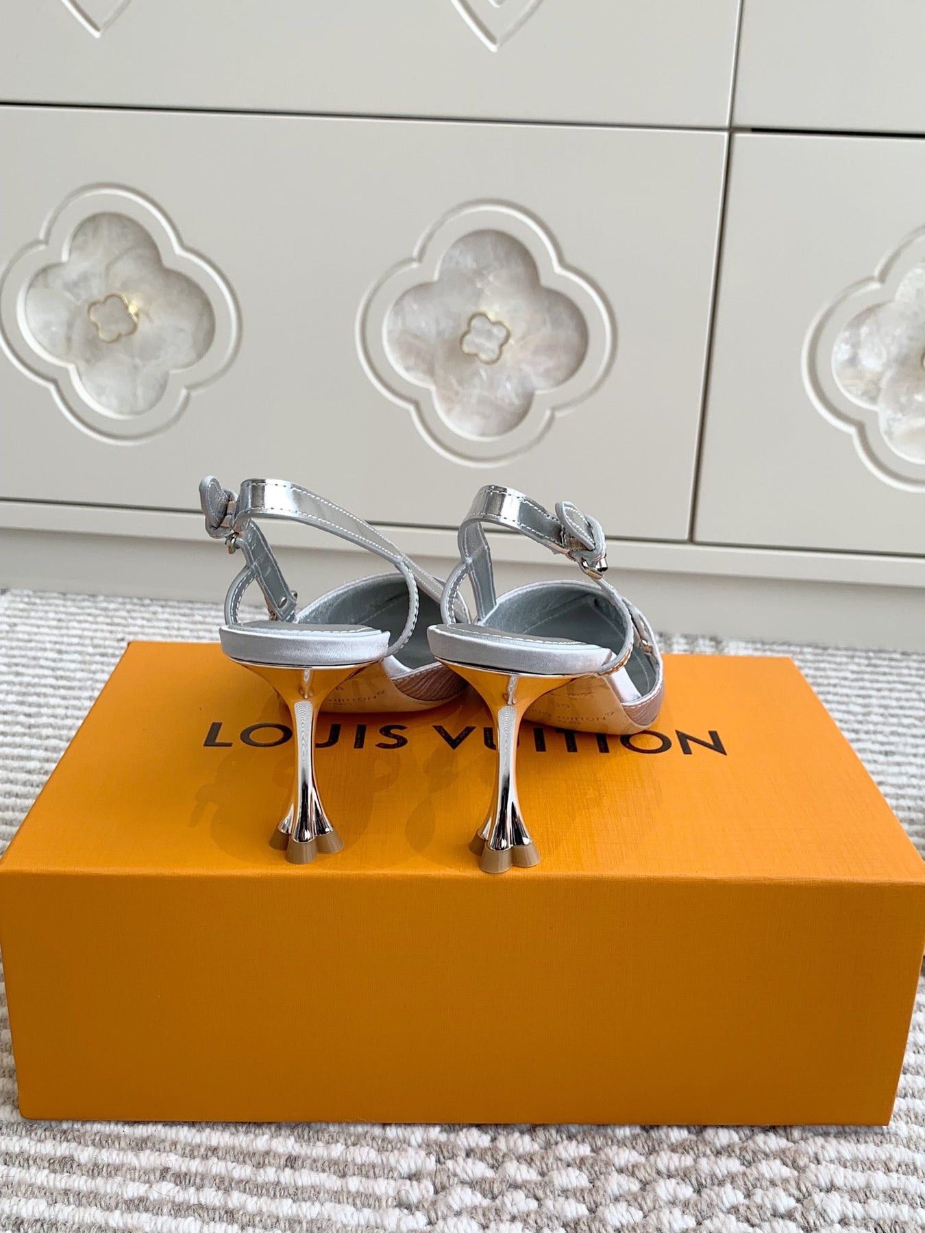 BLOSSOM SLINGBACKS 75 MM IN SILVER IMPORTED STRIPED SILK SATIN