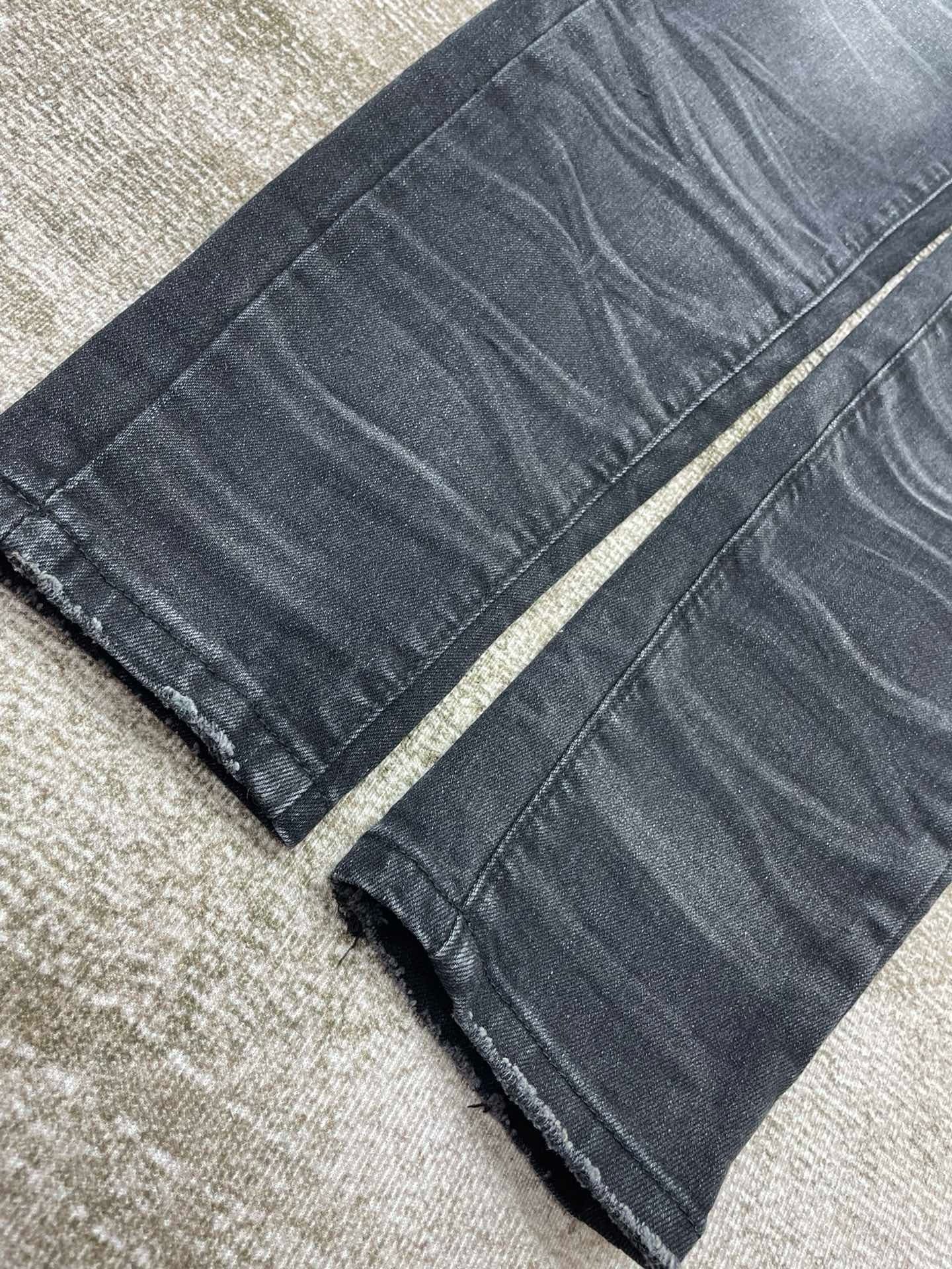 Amiri Jeans