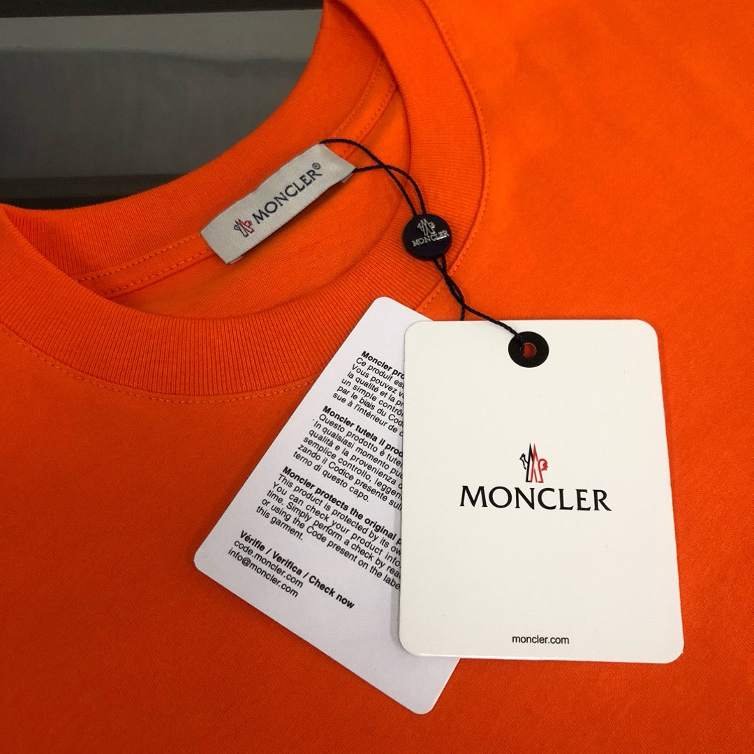 Moncler T-shirt