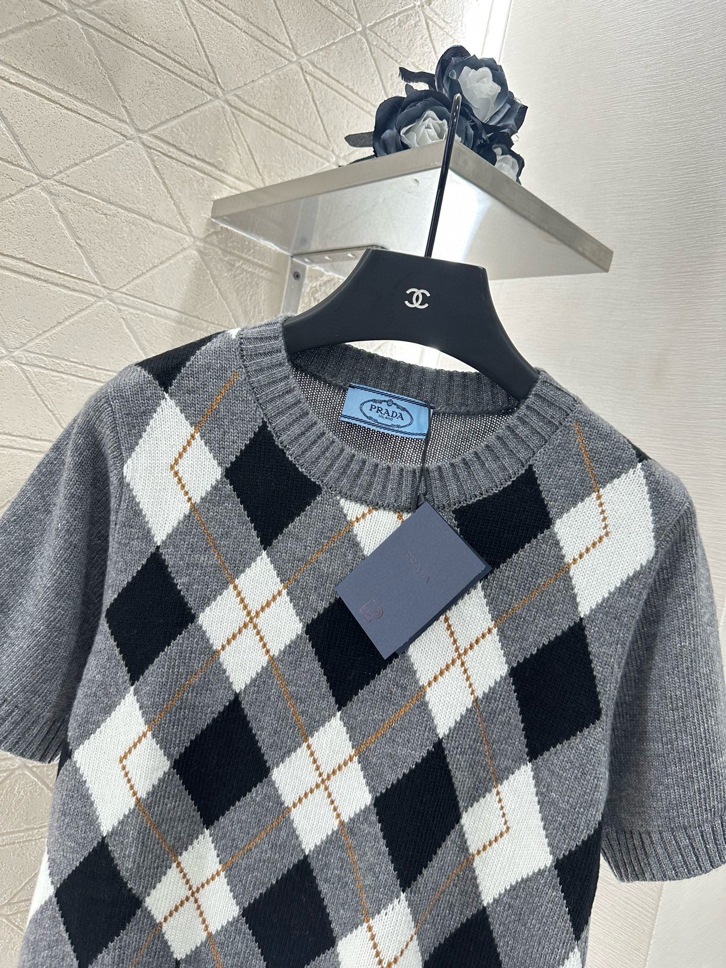 Prada T-shirt