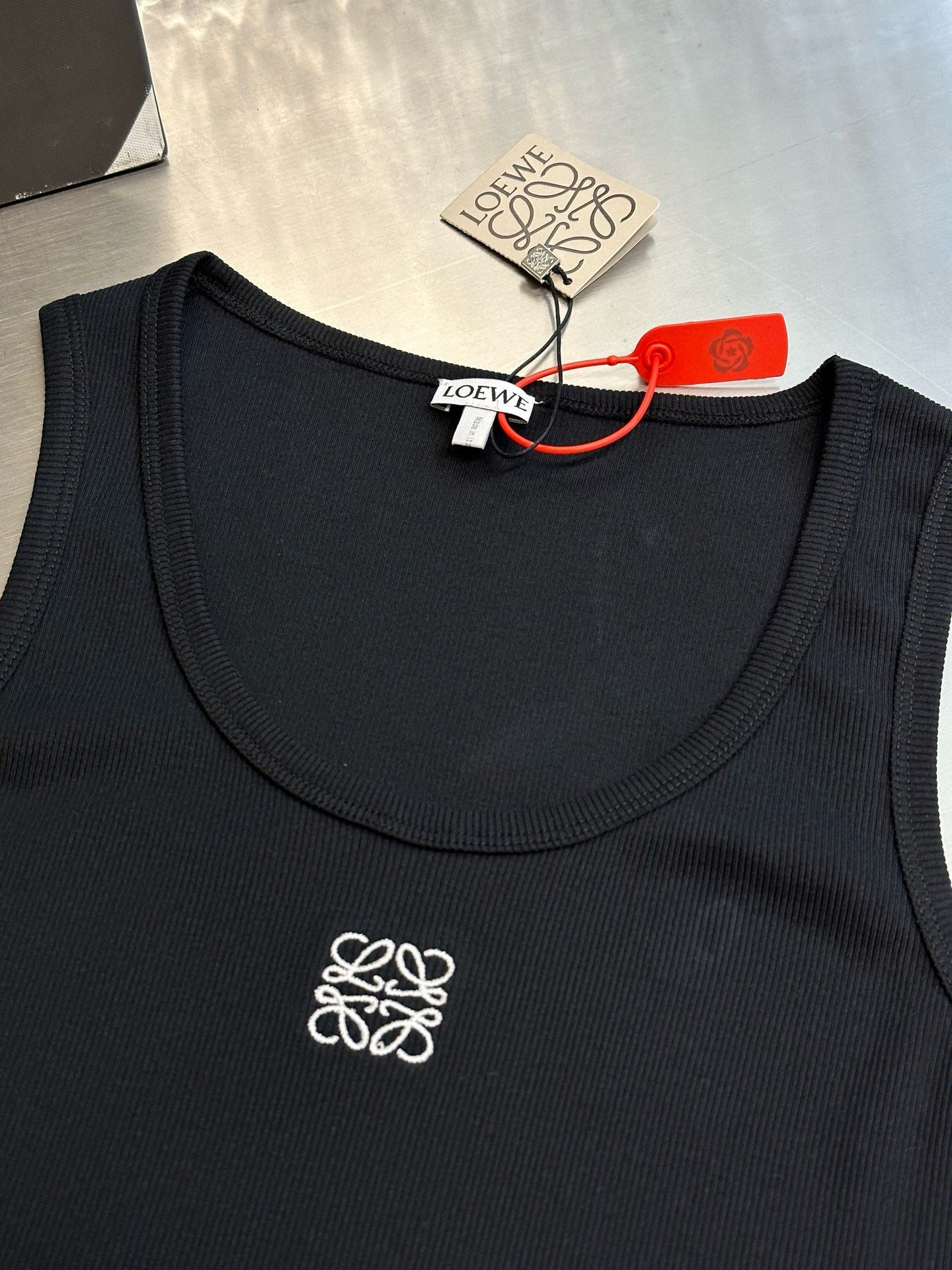 Loewe Singlet
