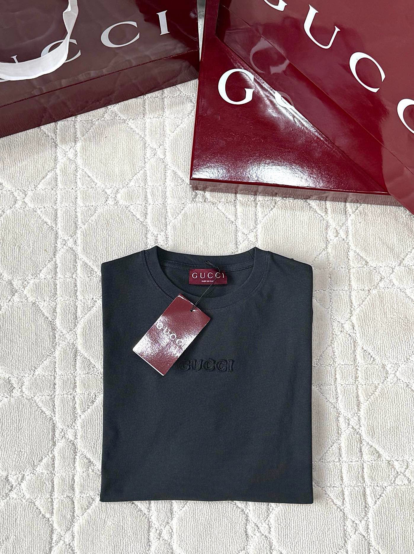 GU T-shirt