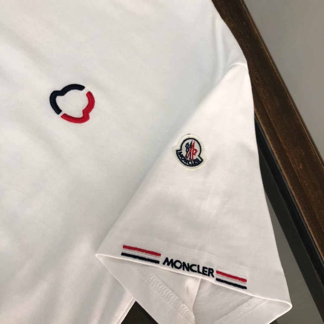 Moncler T-shirt