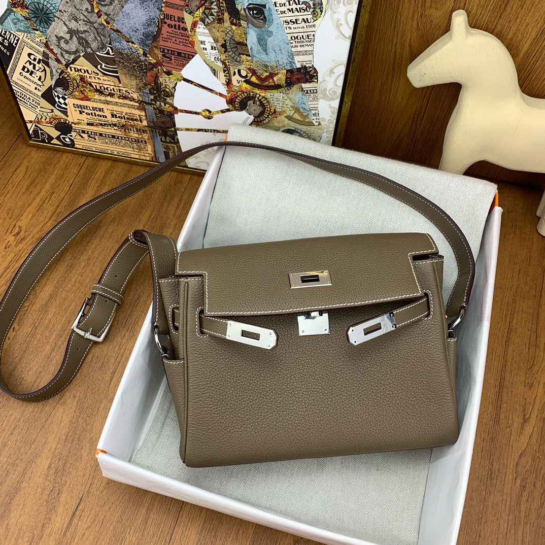 HERM KELLY MESSENGER 25