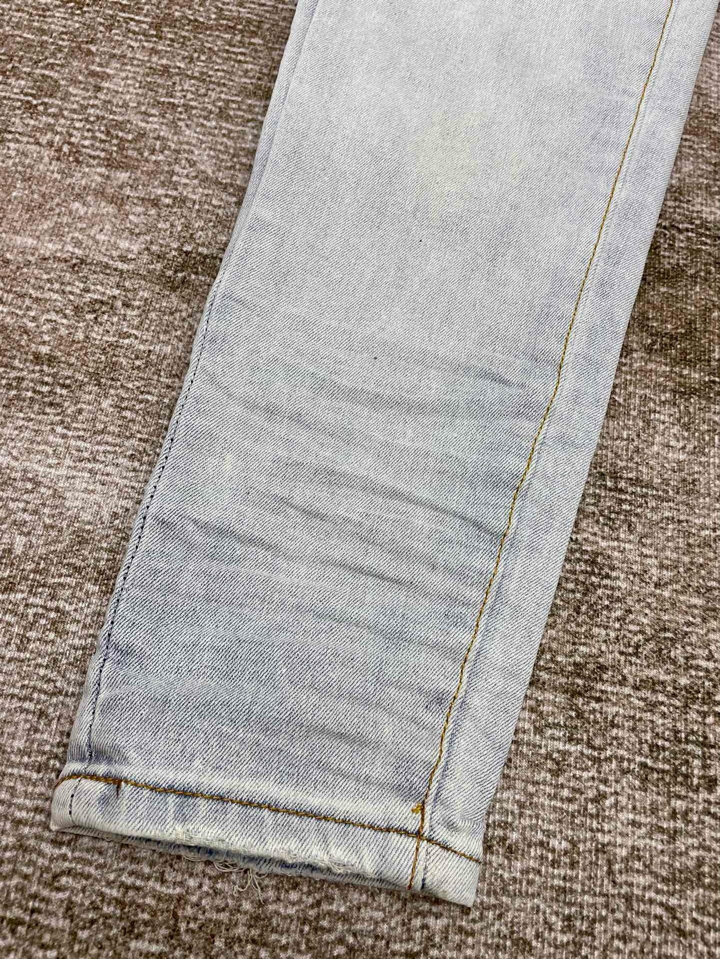 Amiri Jeans