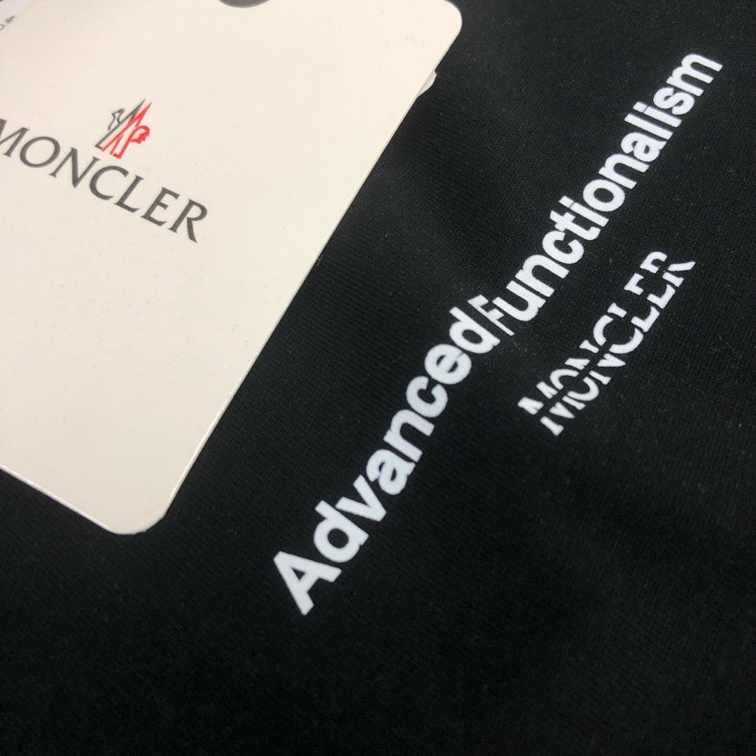 Moncler T-shirt