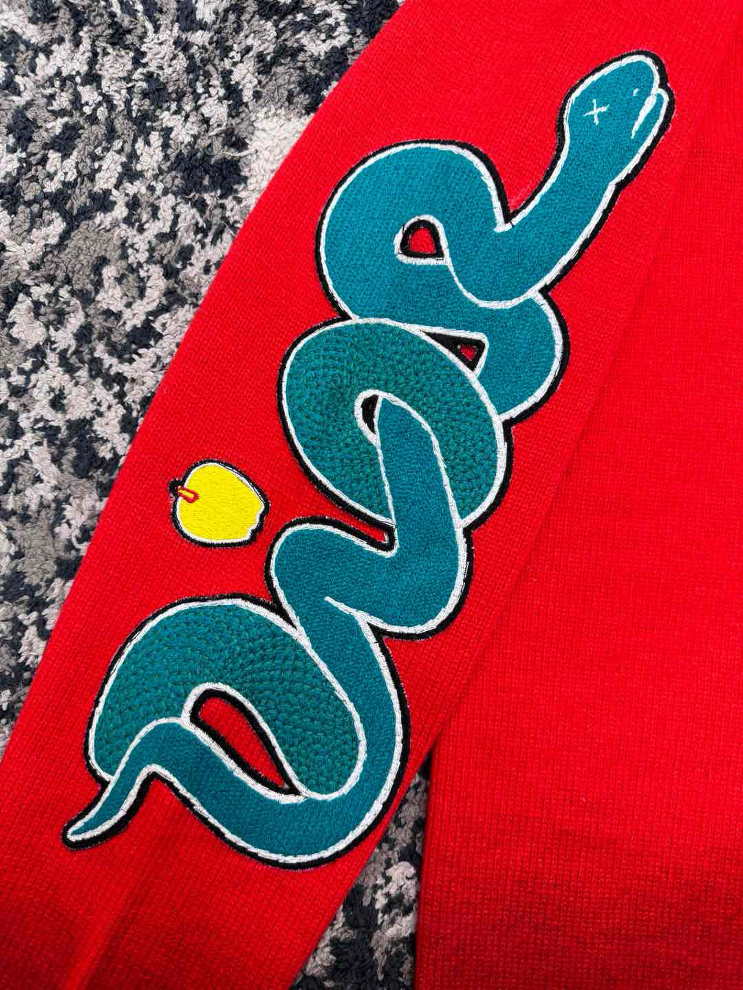 CD Sweater