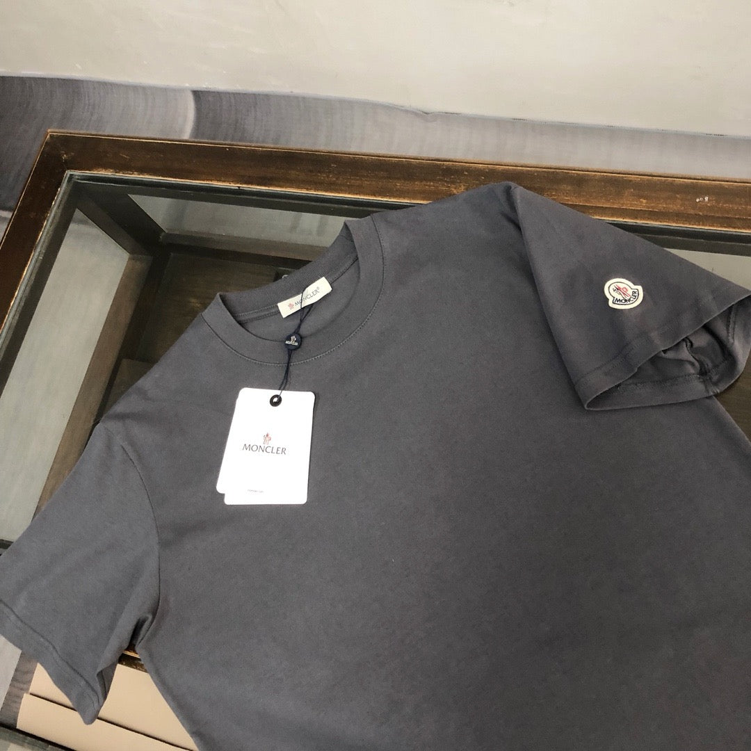 Moncler T-shirt