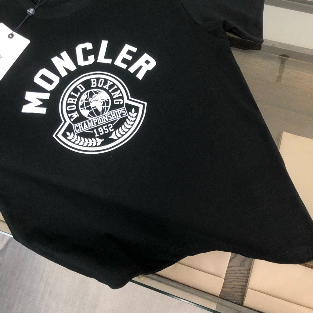 Moncler T-shirt