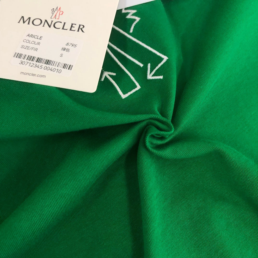 Moncler T-shirt