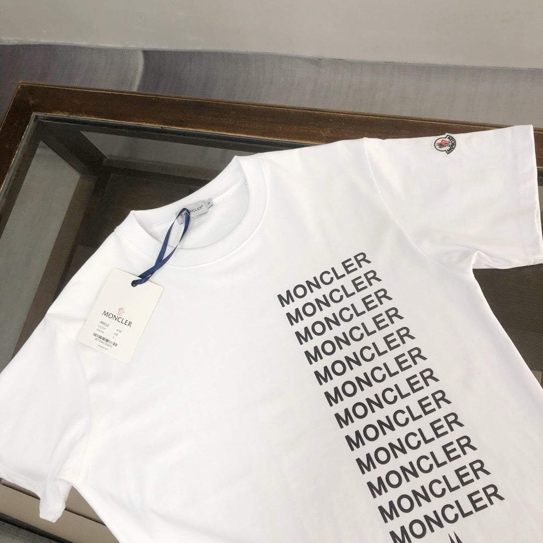 Moncler T-shirt