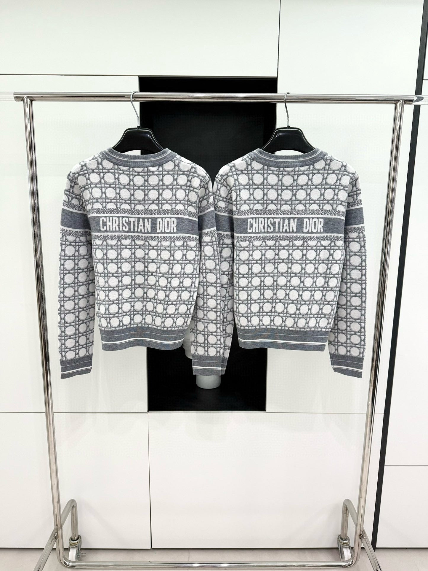 CD Sweater