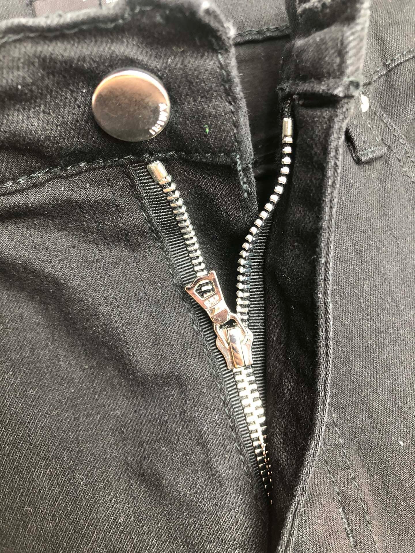 Amiri Jeans