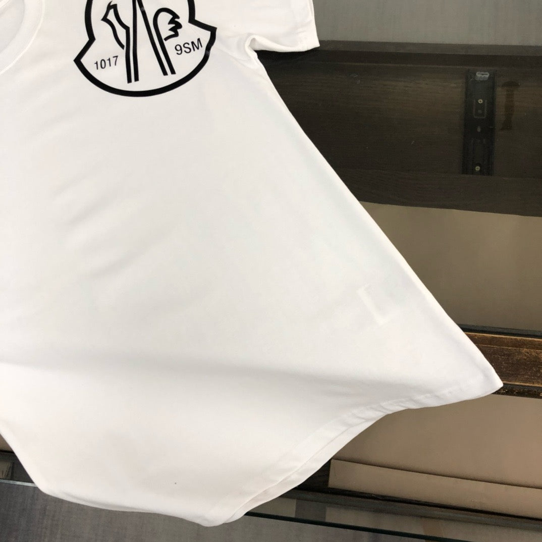 Moncler T-shirt