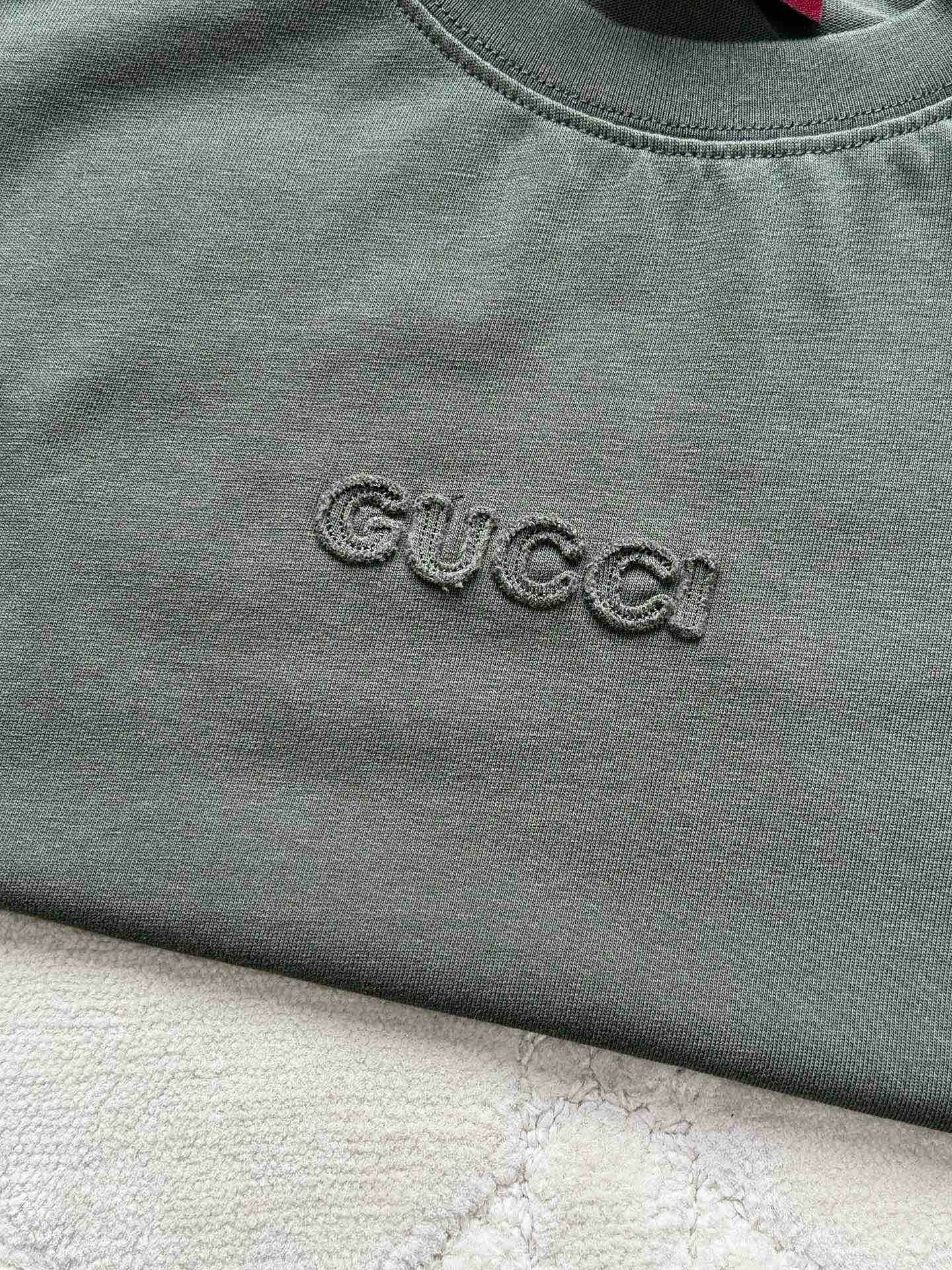 GU T-shirt