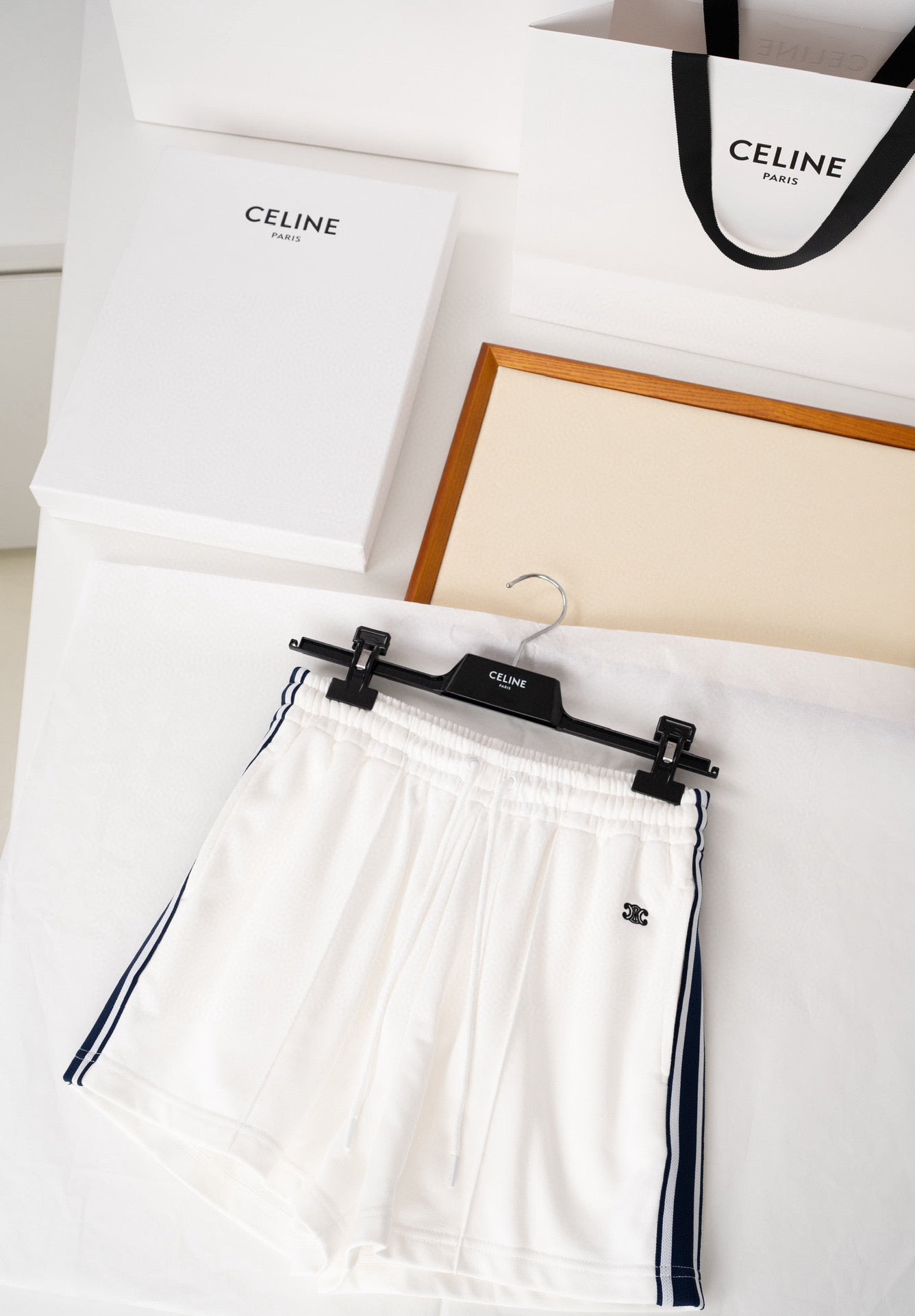 Celine Pant