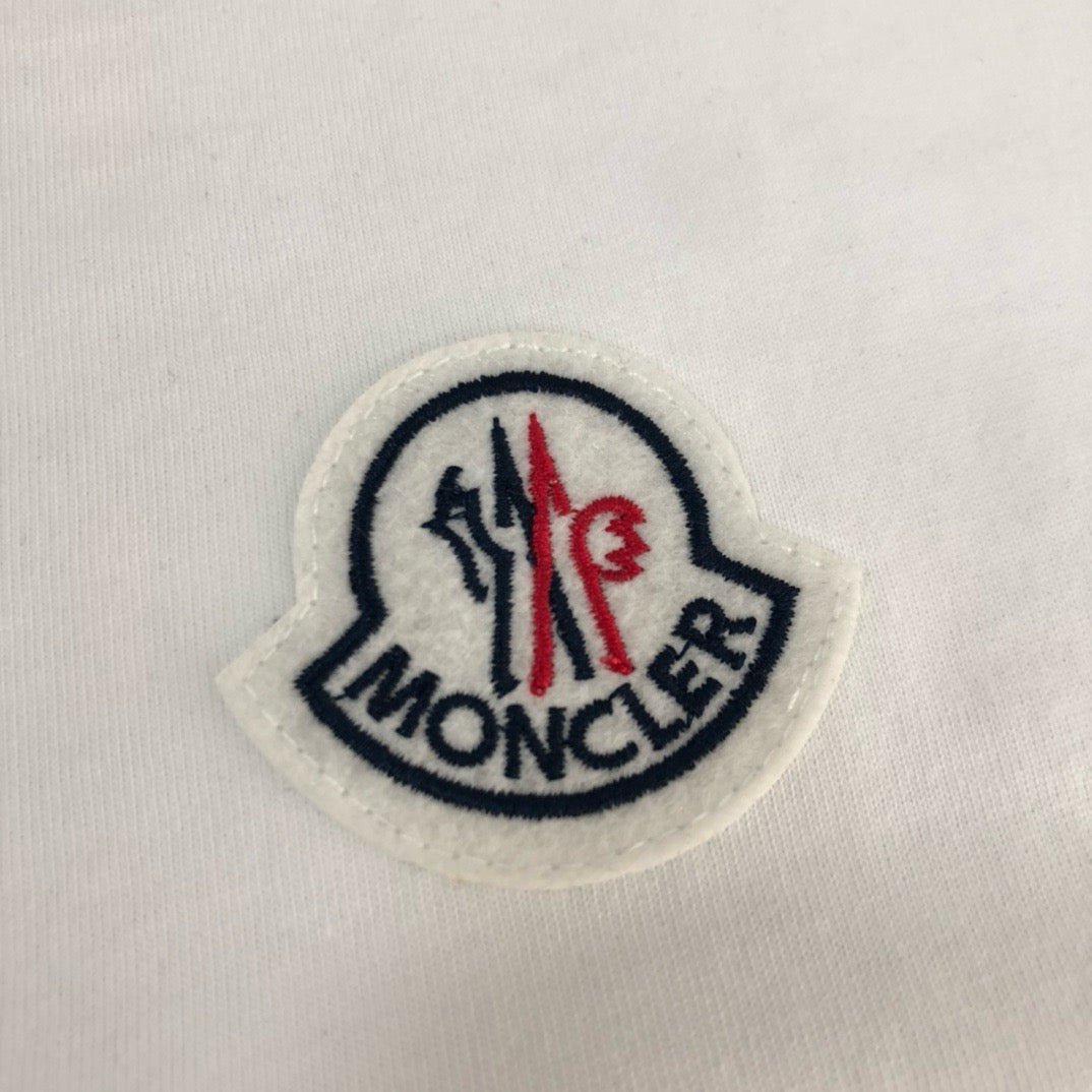 Moncler T-shirt