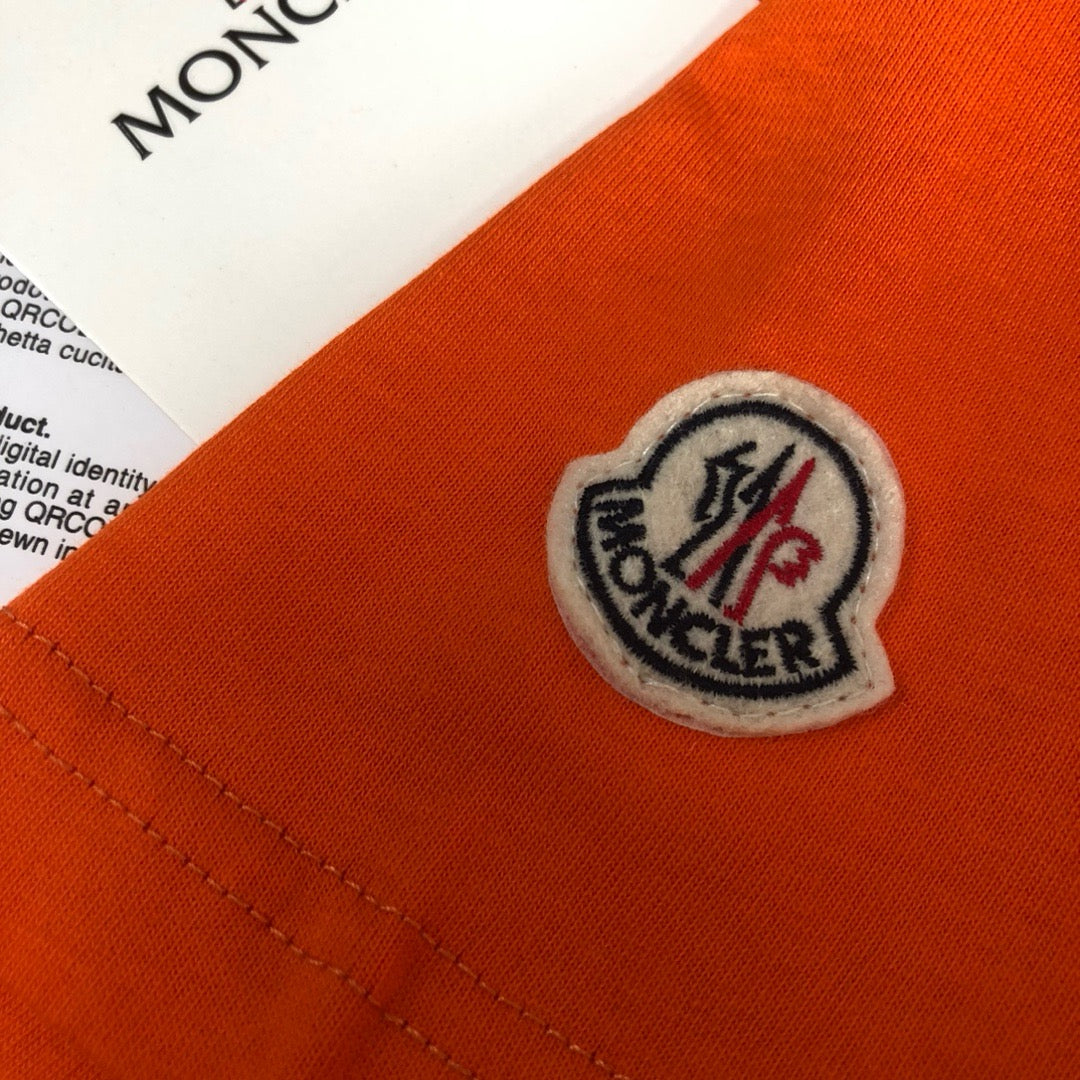 Moncler T-shirt