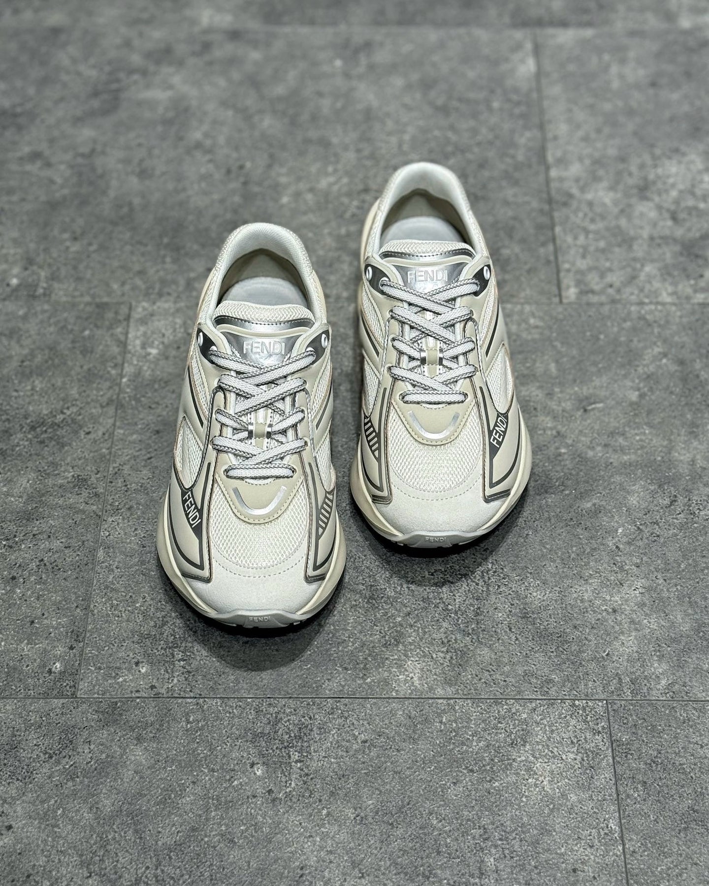 FEN Sneakers