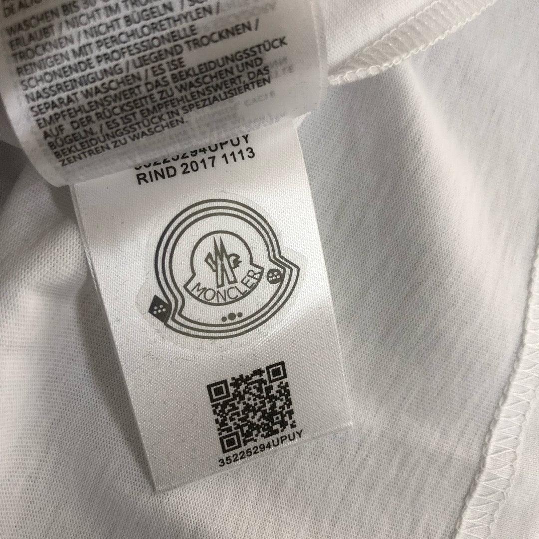Moncler T-shirt
