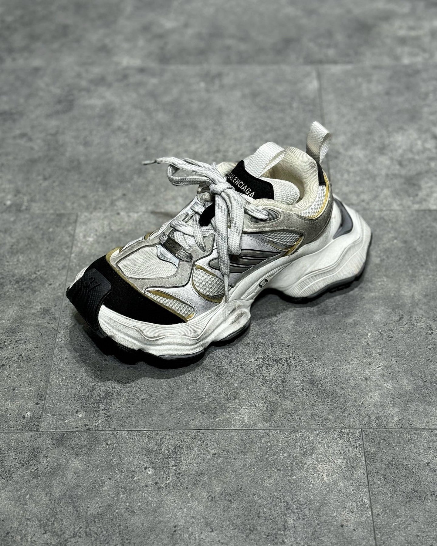 BLCG Sneakers