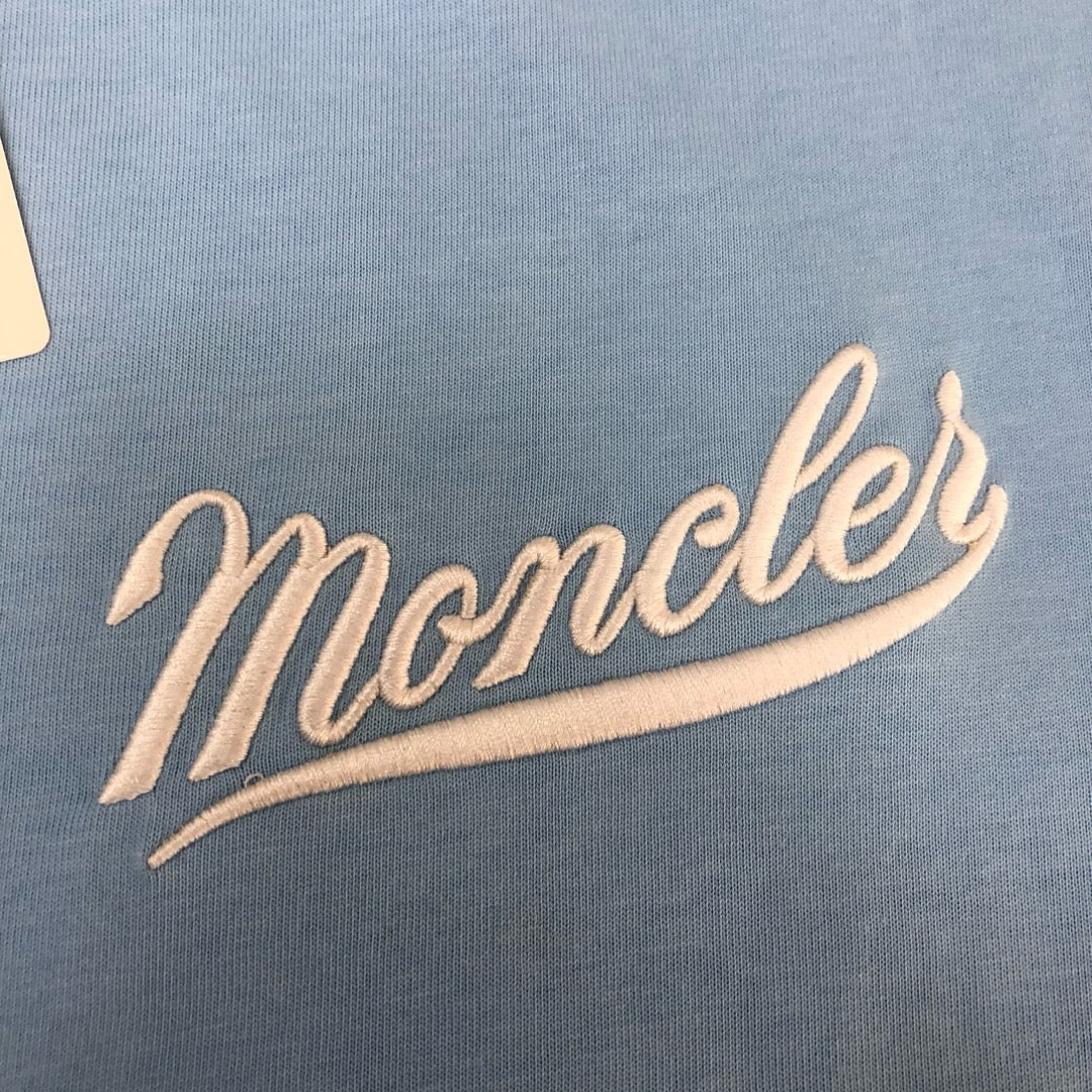 Moncler T-shirt