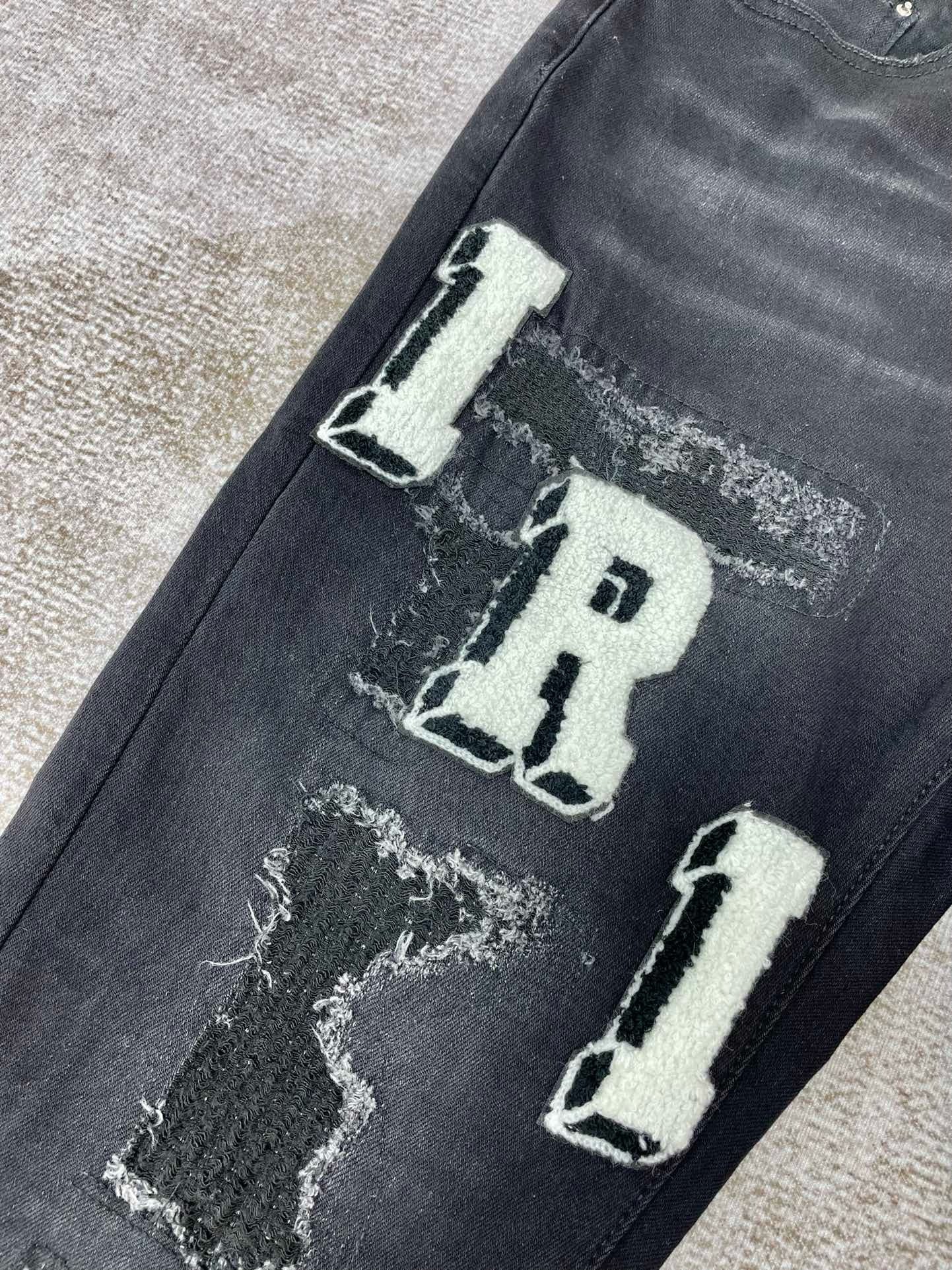 Amiri Jeans