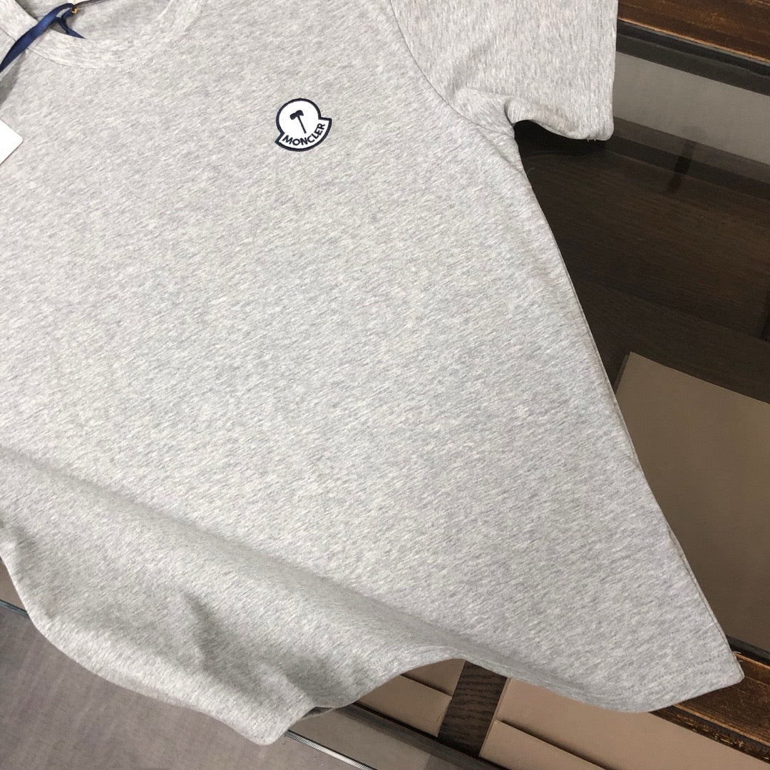 Moncler T-shirt