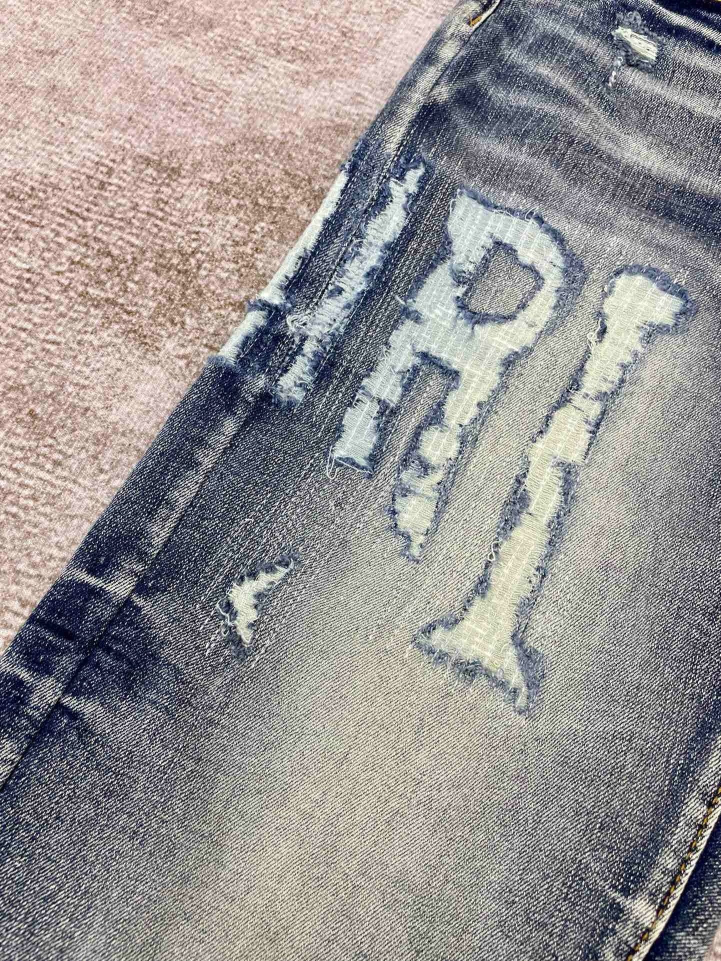 Amiri Jeans