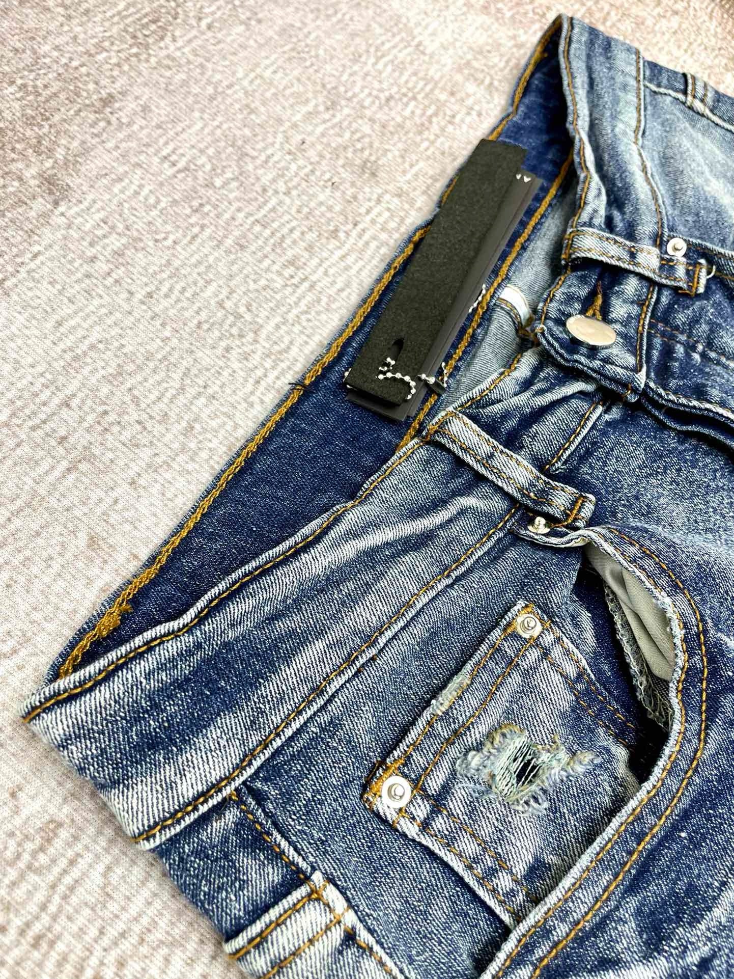 Amiri Jeans