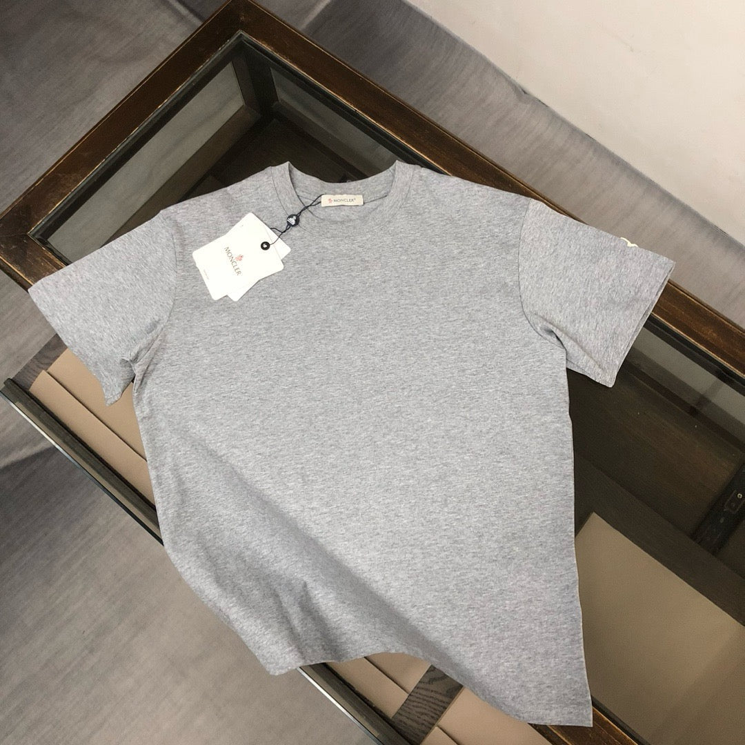Moncler T-shirt
