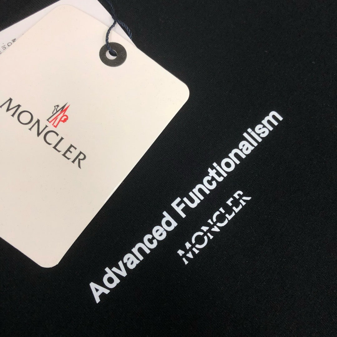 Moncler T-shirt