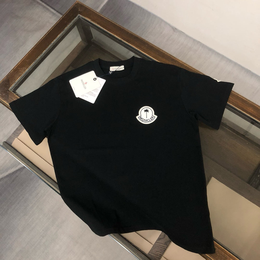 Moncler T-shirt