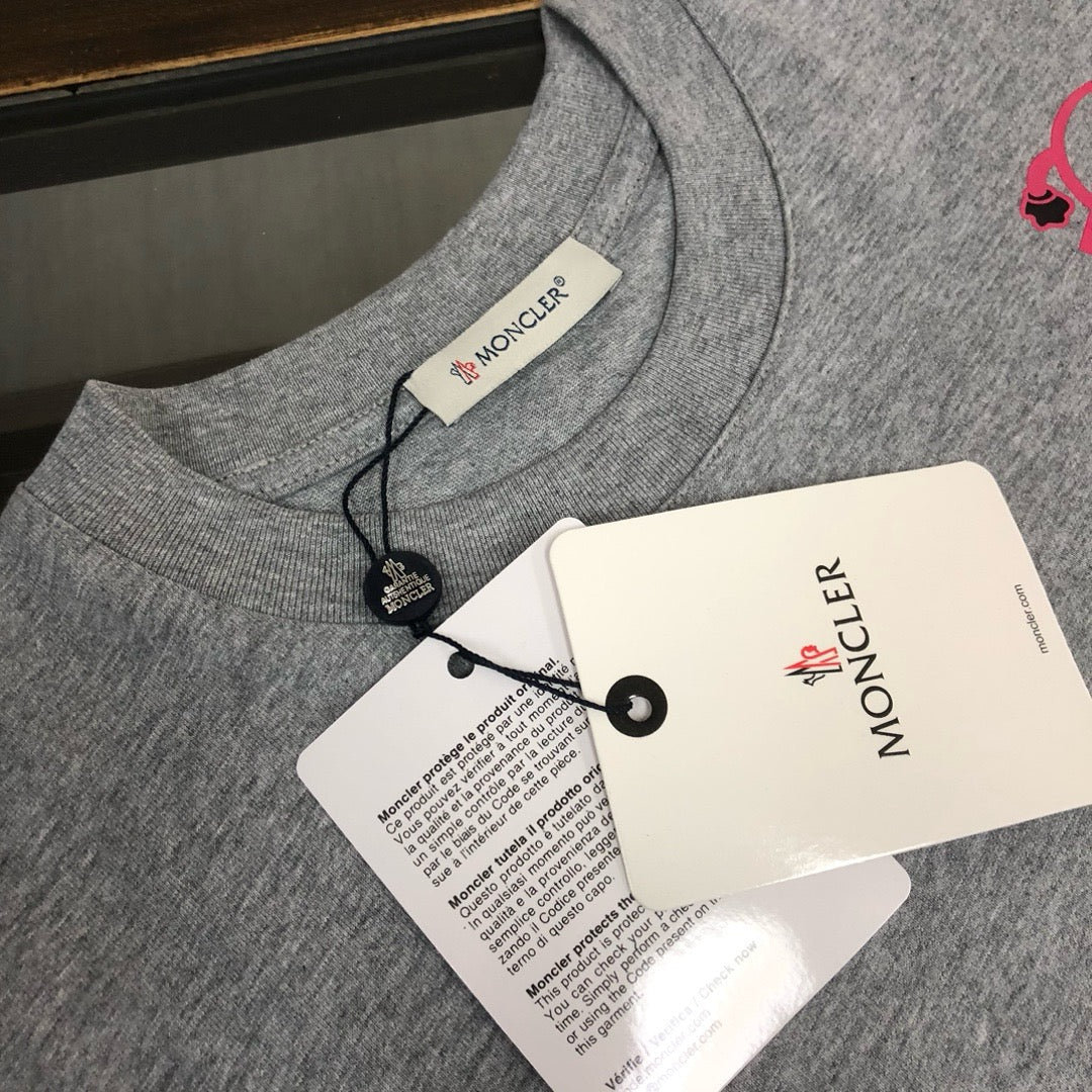 Moncler T-shirt