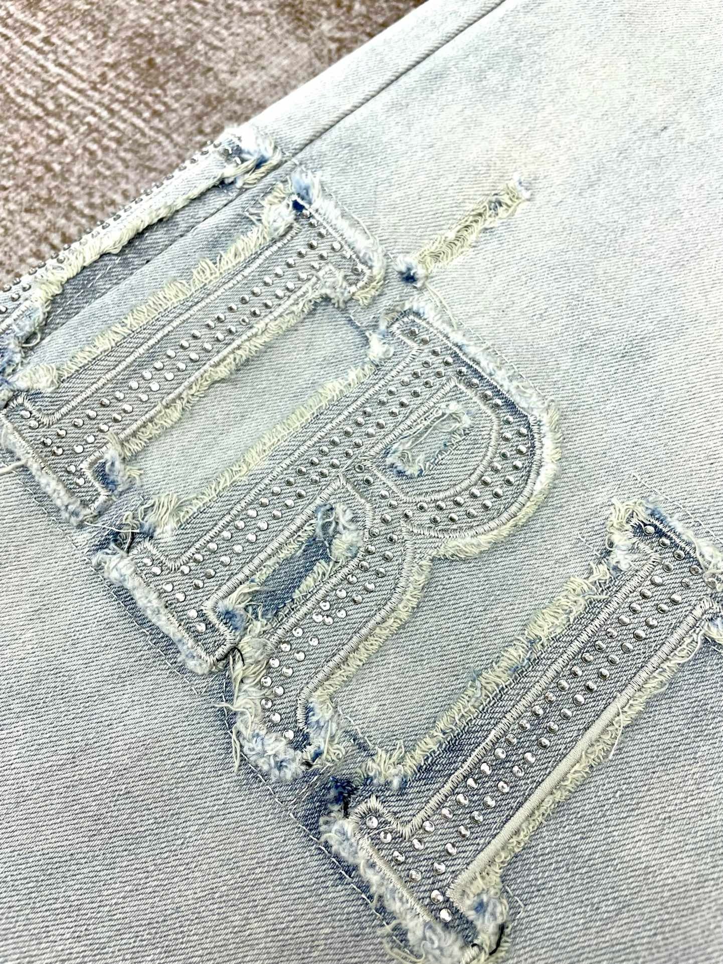 Amiri Jeans