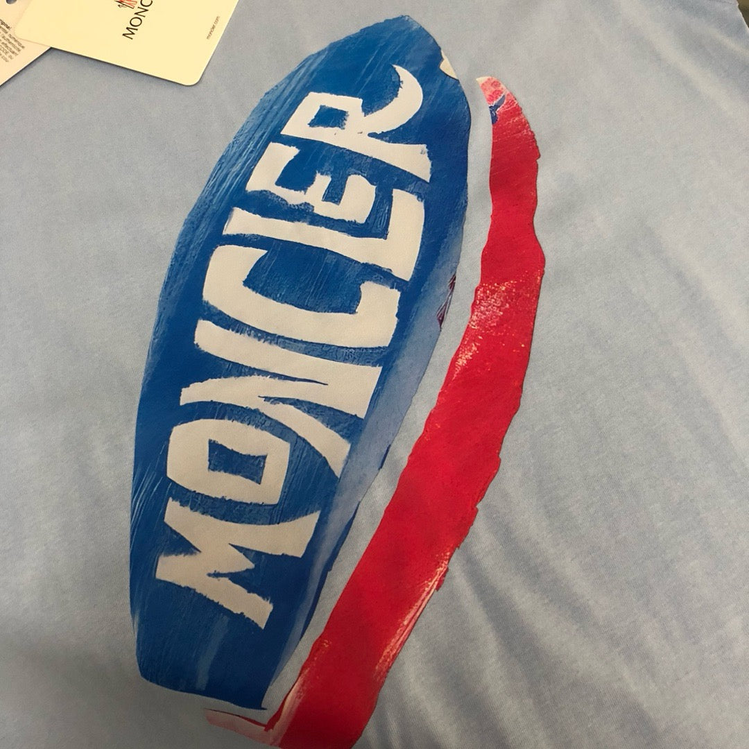 Moncler T-shirt