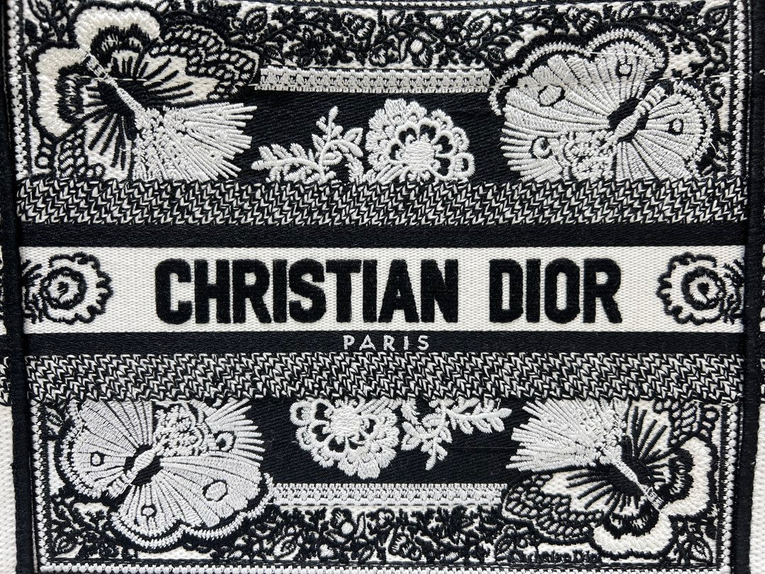 DIO Book Tote (26.5cm)