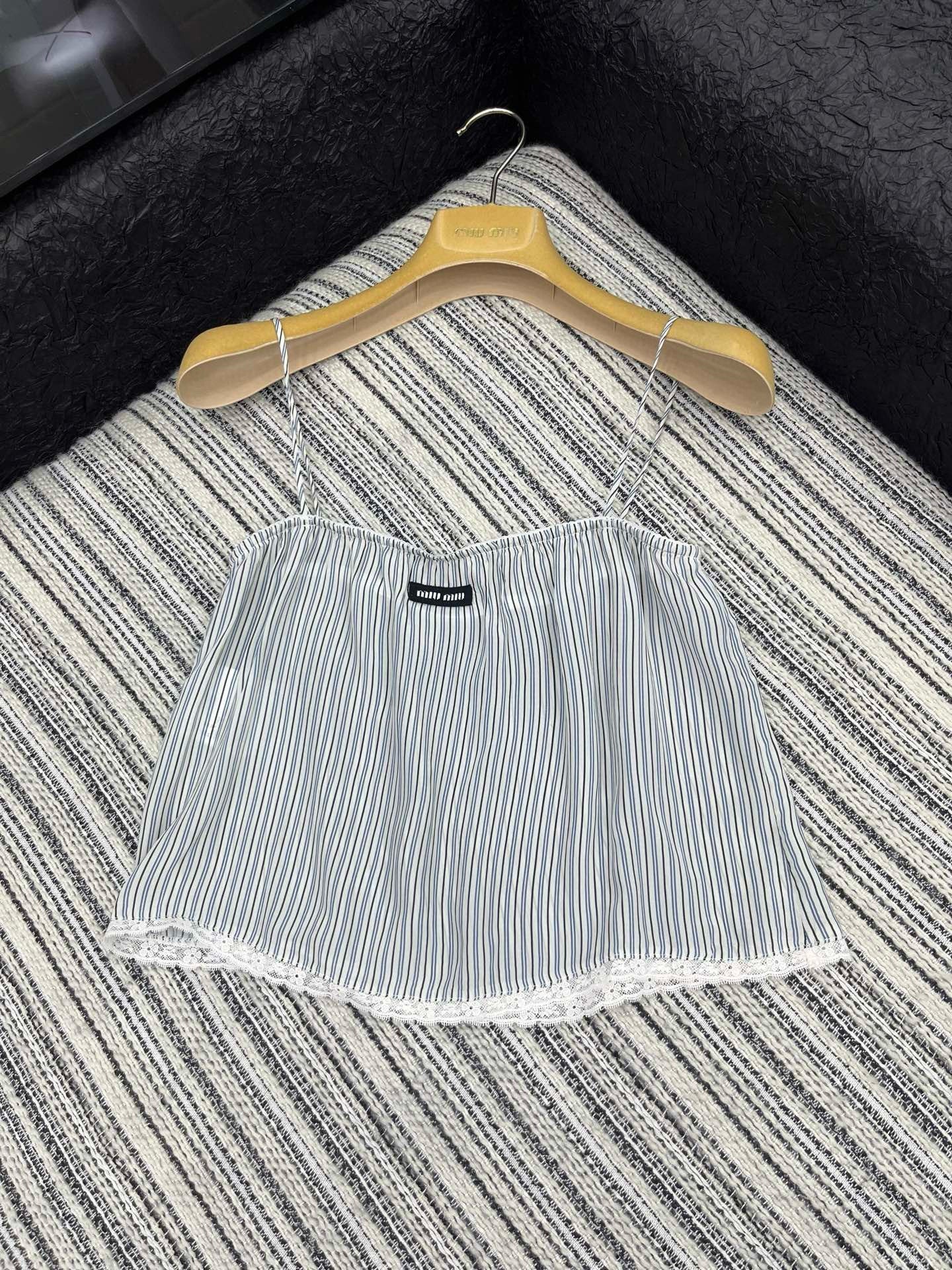 Miu Miu Crop Top
