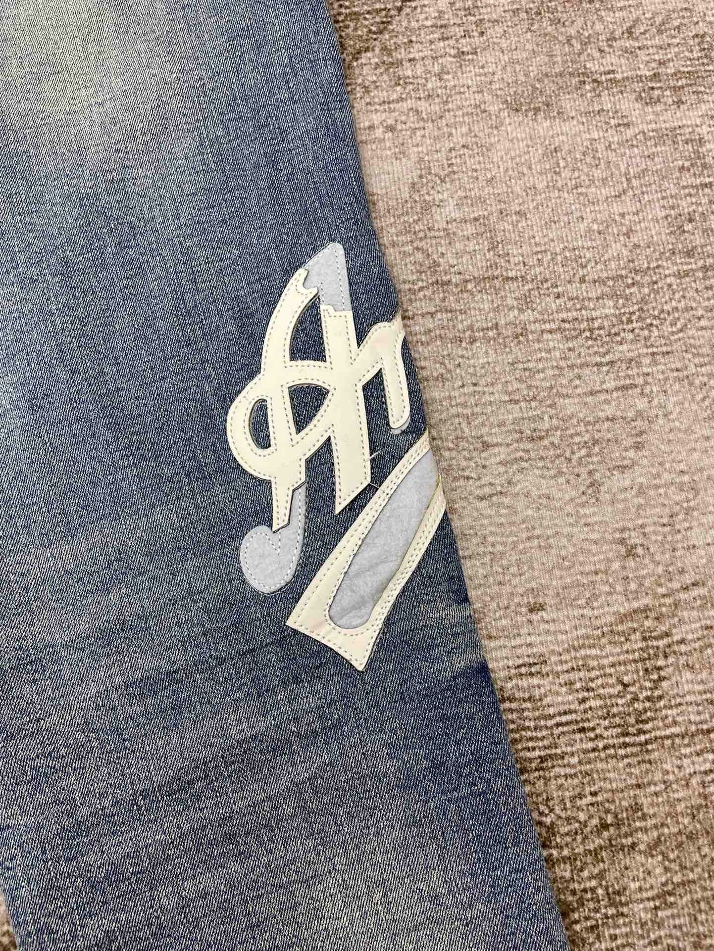 Amiri Jeans