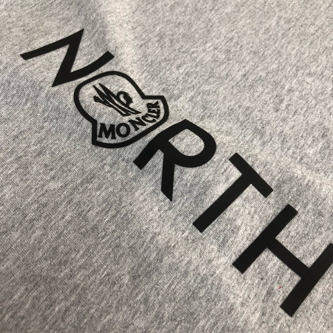 Moncler T-shirt
