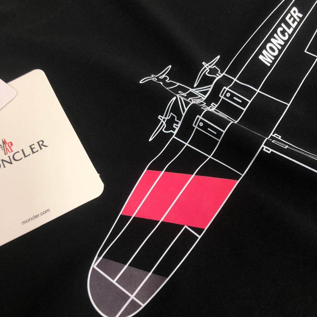 Moncler T-shirt