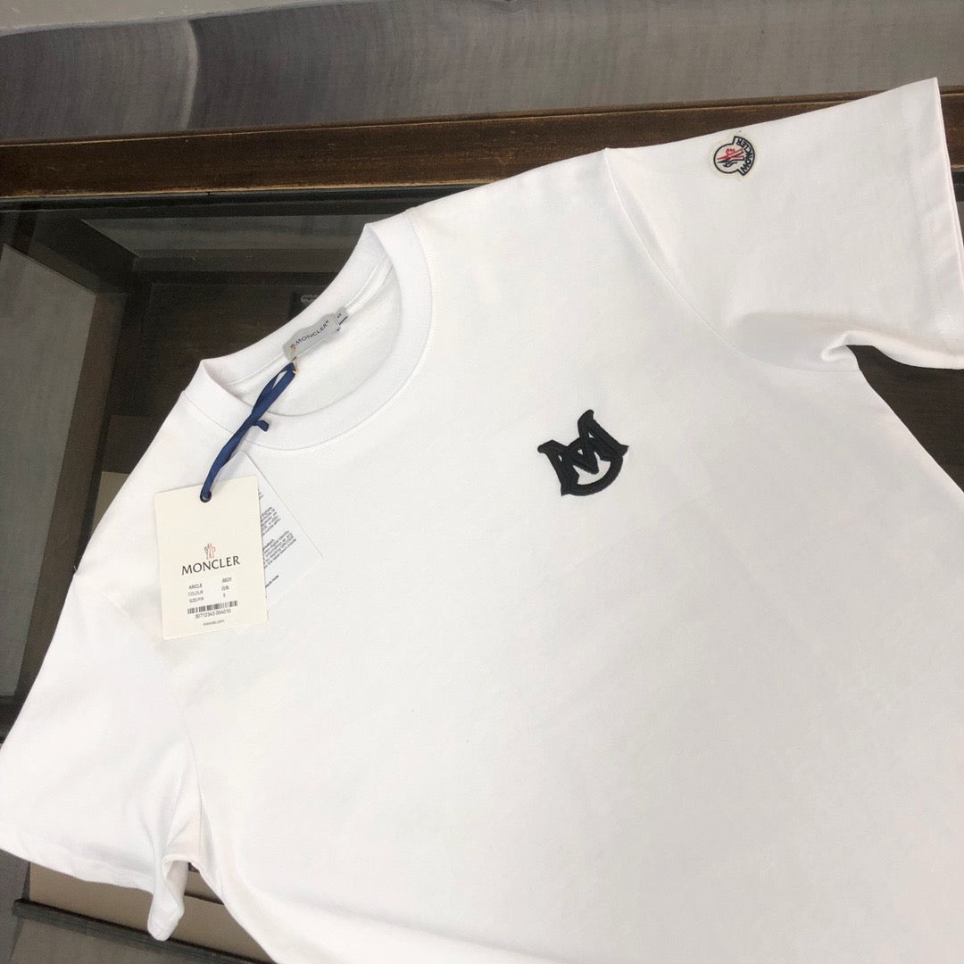 Moncler T-shirt