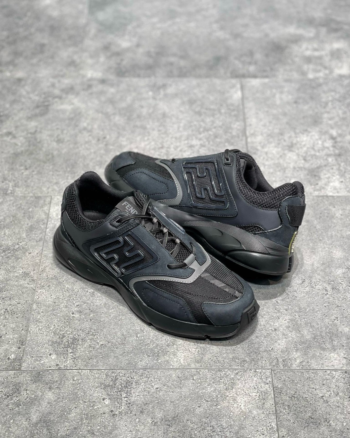 FEN Sneakers