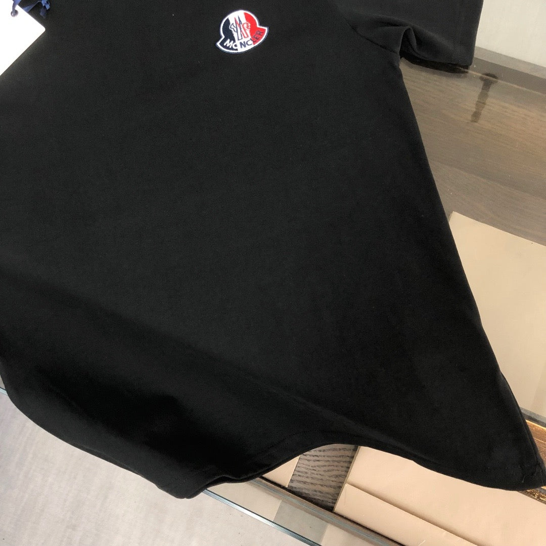 Moncler T-shirt