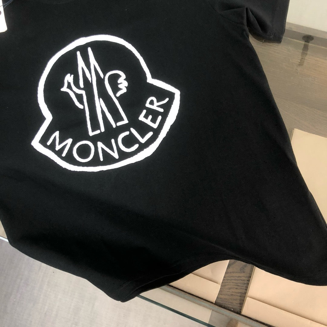Moncler T-shirt