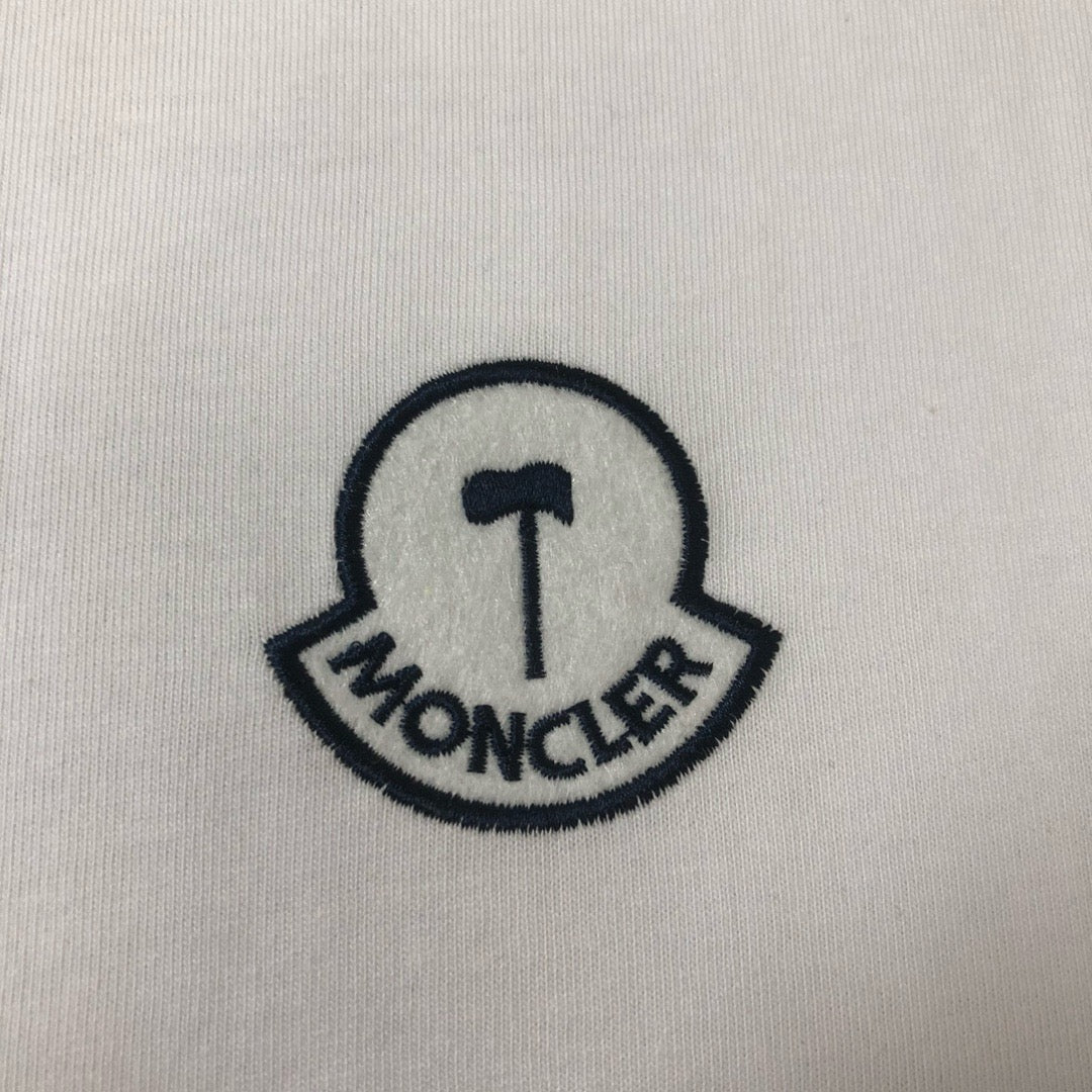 Moncler T-shirt